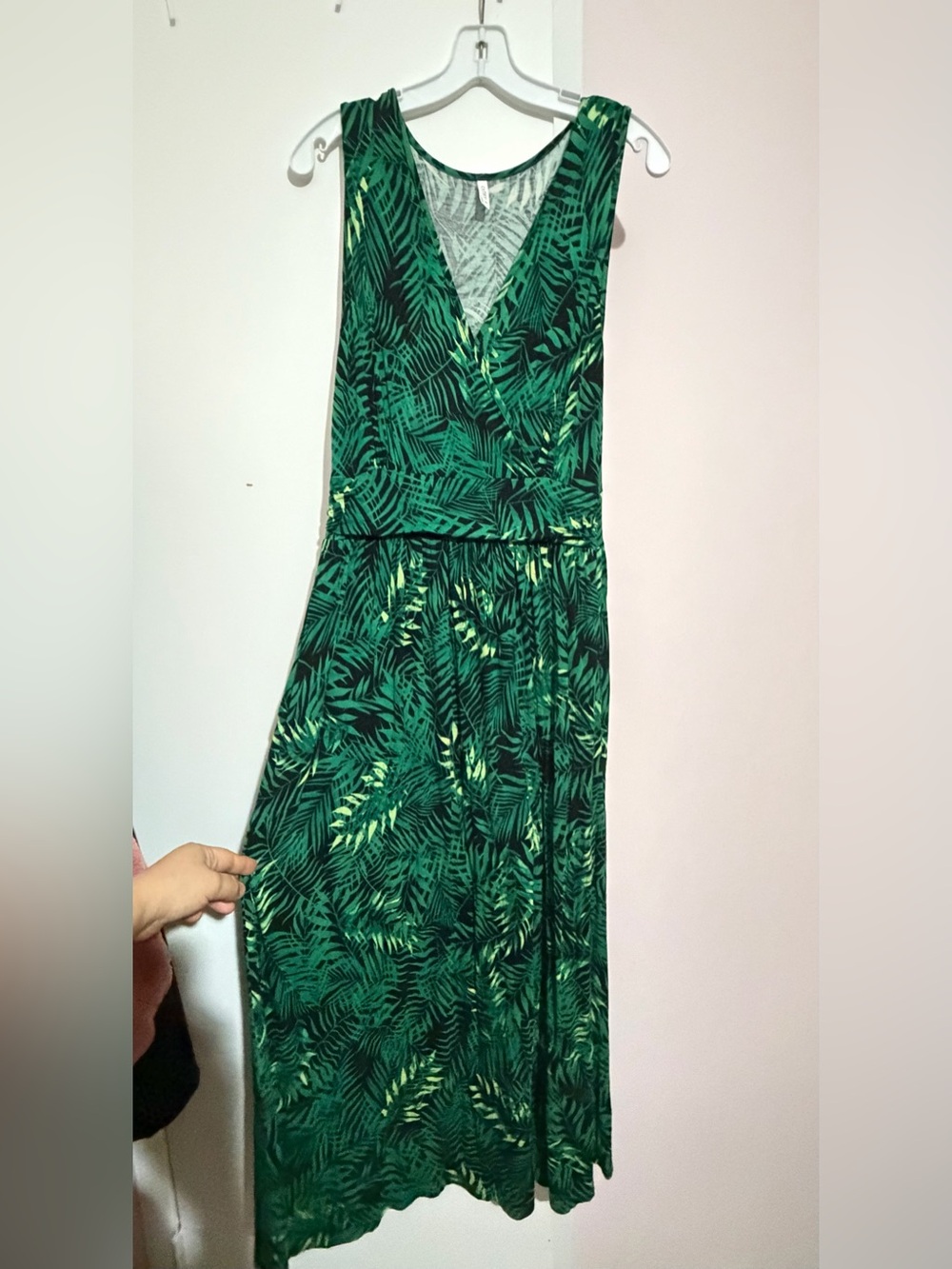 Sleeveless Green Tropical Print Wrap Maxi Dress - Picture 2 of 9